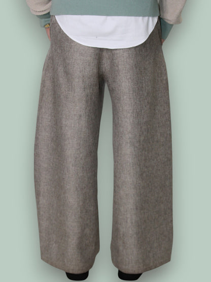 Form Wide-Legged Trouser